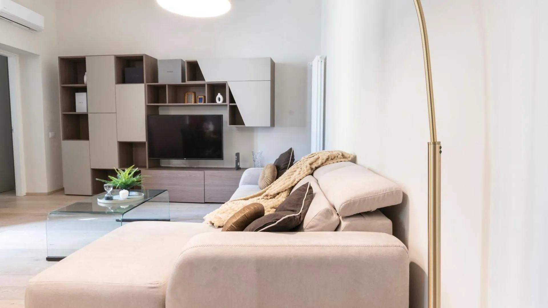 Ihost Apartment - Bottego 21 Milan