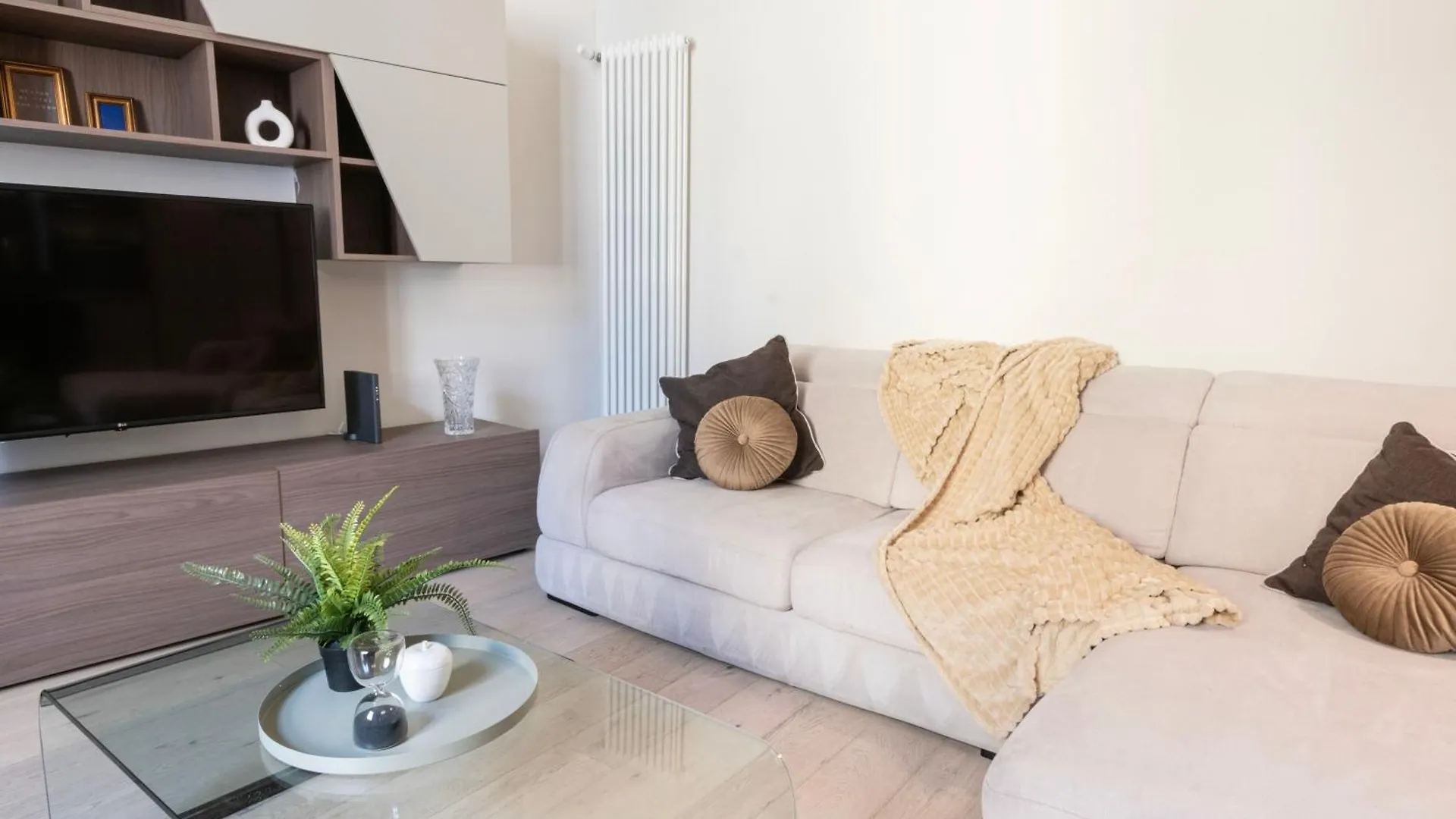 Ihost Apartment - Bottego 21 Milan 0*,  Italy